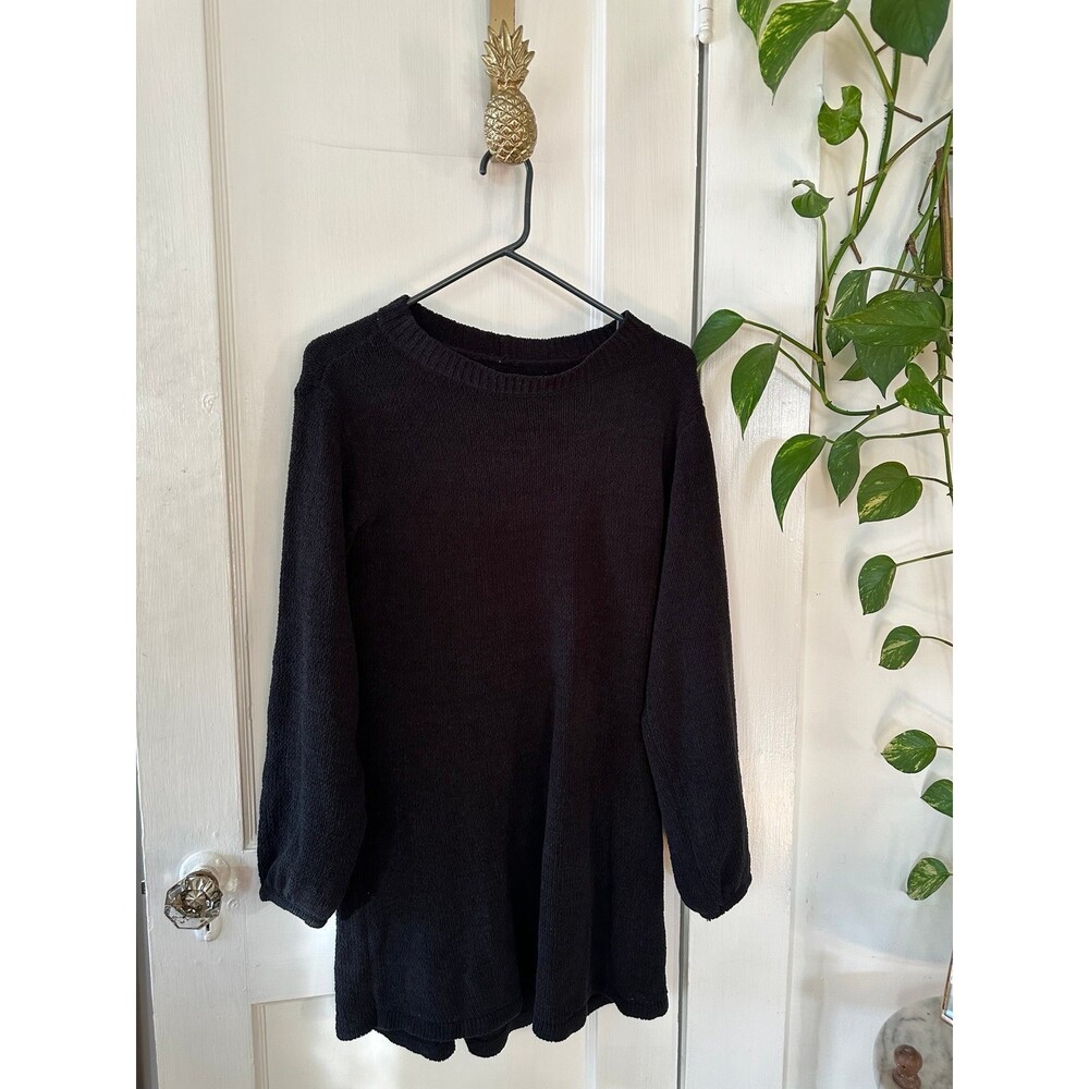 American Eagle Women’s size small black Sweater